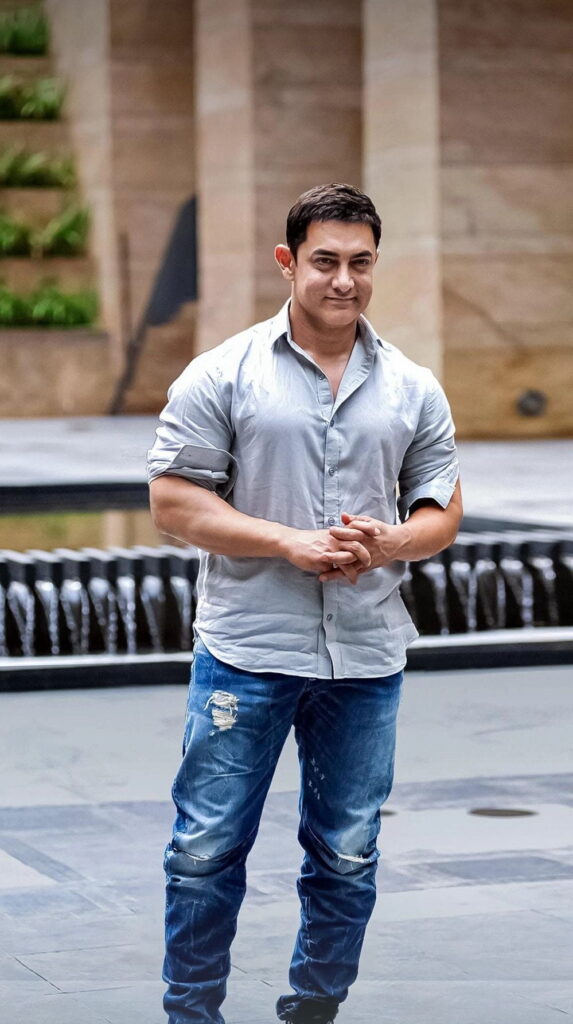 Aamir Khan Is Vegetarian Bollywood Actor